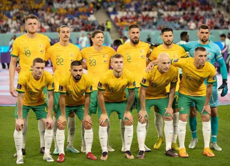 Con gol de Mathew Leckie, los Socceroos superaron 1-0 a los escandinavos y avanzaron a la próxima fase de la Copa del Mundo como escoltas de Francia.