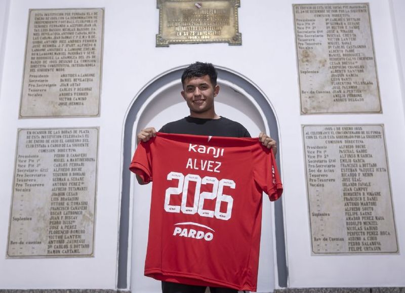 El jugador de 16 años se entrena en la Reserva del Rojo desde 2022, pero su pase le pertenecía a CAI de Comodoro Rivadavia.