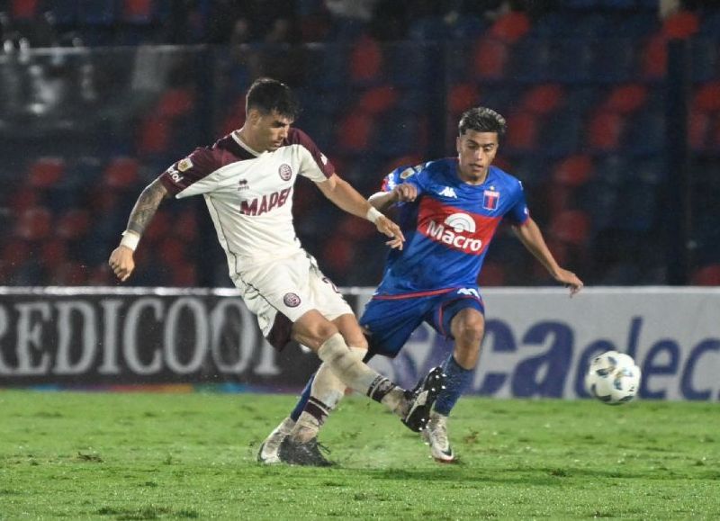 En el Estadio José Dellagiovanna, por la fecha 10 de la Copa de la Liga Profesional, el Matador perdió 3-2 con el Granate.