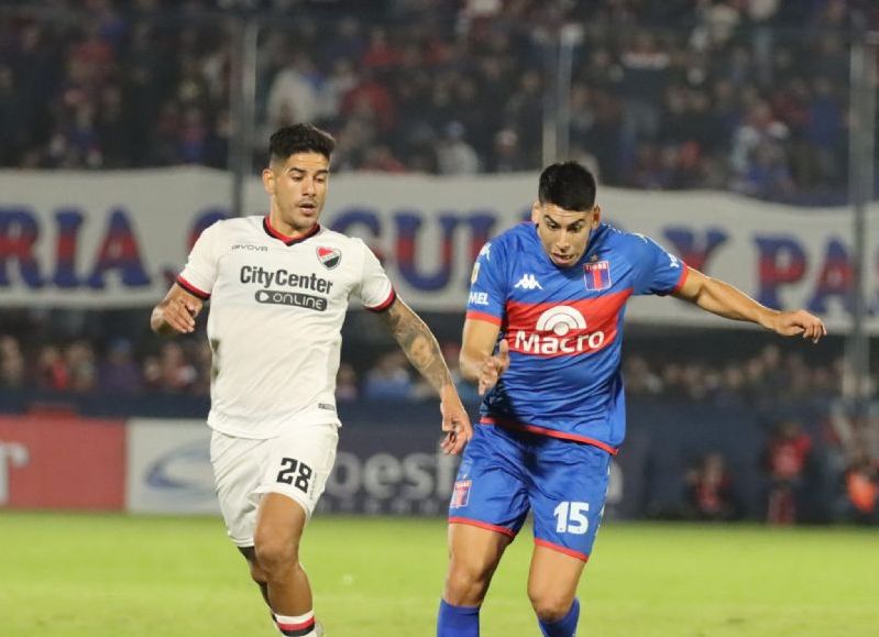 El Matador y la Lepra igualaron 2-2 por la fecha 15 del campeonato que lidera River.