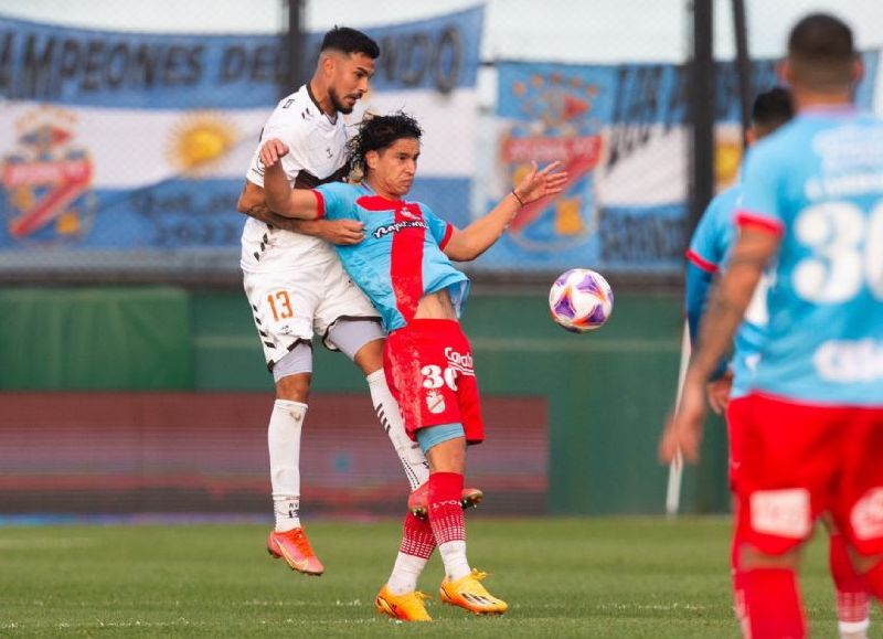 Triunfazo del equipo de Martín Palermo en el Estadio Julio Humberto Grondona. El Calamar ganó 2-0 con goles de Marcich y Baldassarra.