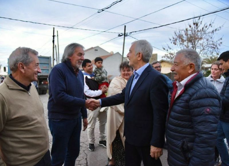 El jefe comunal supervisó el inicio de ejecuciones viales para la localidad.