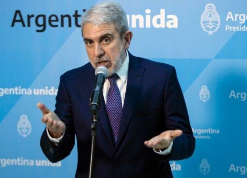 La vicepresidente Cristina Fernández de Kirchner aseveró que en el distrito falta presencia de uniformados, a lo que el ministro de Seguridad, Aníbal Fernández, respondió que "no es verdad".