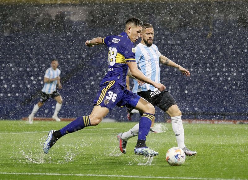 Miguel Torrén, en contra, tras un tiro libre ejecutado por Edwin Cardona, hizo el único tanto del equipo de Miguel Ángel Russo.