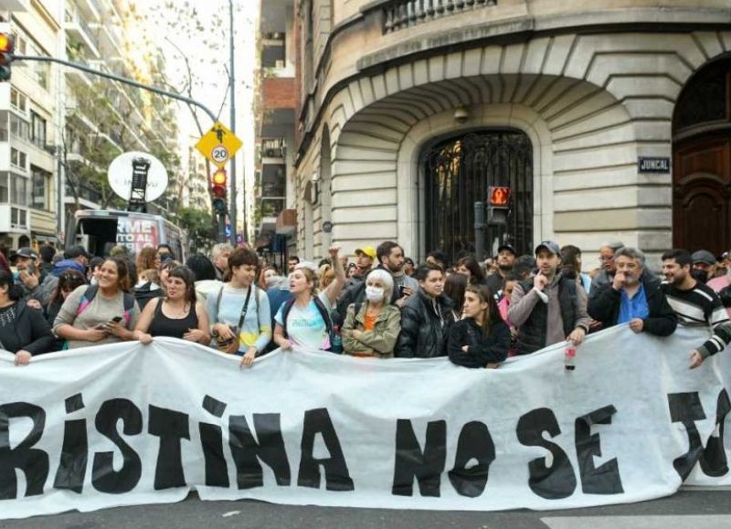 En el escenario de disolución que provocó el "renunciamiento" de Cristina Fernández de Kirchner, la mayoría teme que la actual coalición oficialista termine dividida en varias opciones electorales.