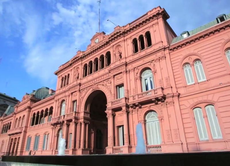 La Casa Rosada, hoy un enemigo más para el conductor del Partido Moderado.