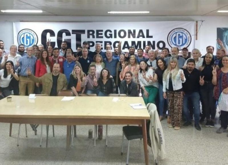 Claudio Schiavoni cuestionó a los dirigentes peronistas de Pergamino por imponer candidatos sin consenso.