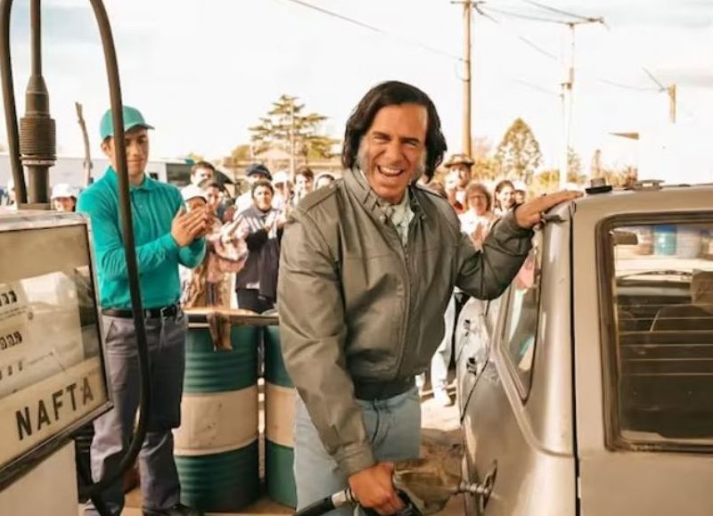 En la serie de Menem, usaron cinta para bloquear energías negativas