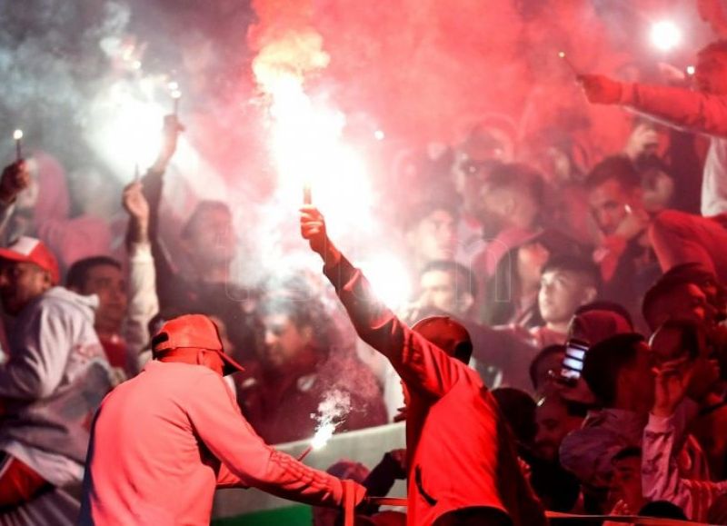 River Plate anunció que sancionará por un año a los socios que sean encontrados responsables de los graves hechos de violencia ocurridos en el estadio Monumental el domingo último.