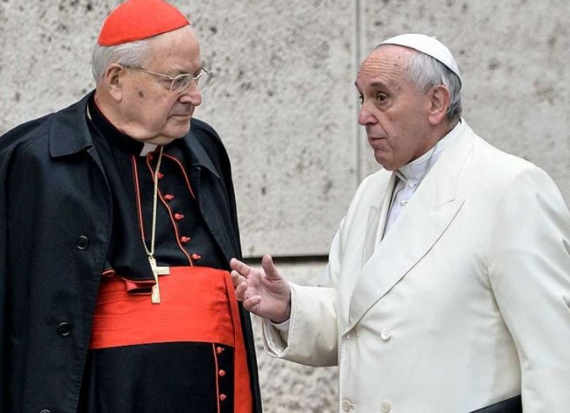 El Papa Francisco recordó la "entrega ejemplar" del cardenal italiano Angelo Sodano, fallecido este viernes a los 94 años a causa de complicaciones de un cuadro de coronavirus.