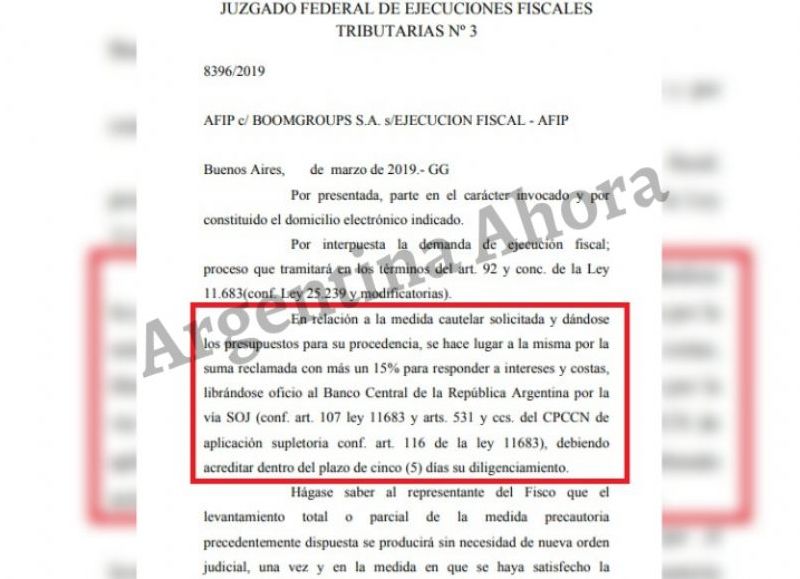 Uno de los embargos e inhibiciones que cuenta Poggio por no cumplir con el Estado.