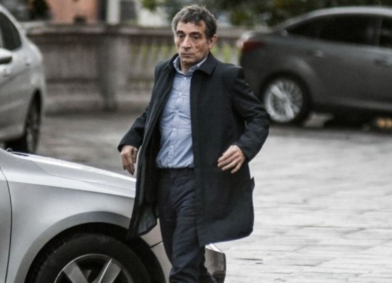 Rodríguez Simón viajó a Uruguay en diciembre de 2020 cuando se lo investigaba en esta causa judicial, donde inició los trámites para que se le conceda el estatus de refugiado, argumentando que era un perseguido político.