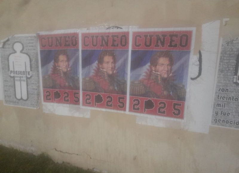 Varios municipios de la provincia de Buenos Aires amanecieron con la cartelería.