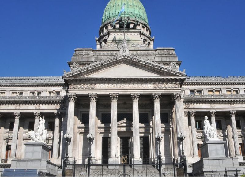 El Senado de la Nación aprobó este jueves una iniciativa que busca avanzar con la integración socio urbana de los barrios populares de la Argentina.