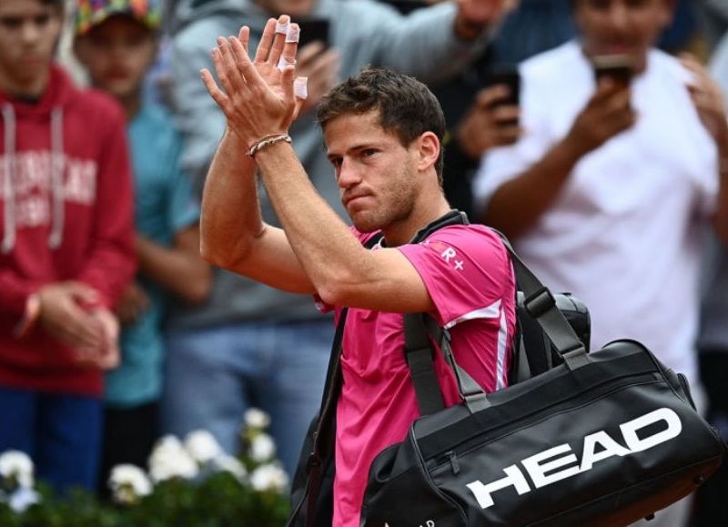 El argentino Diego "Peque" Schwartzman perdió con el número 1 del mundo, Novak Djokovic, por 6-1, 6-3, 6-3.