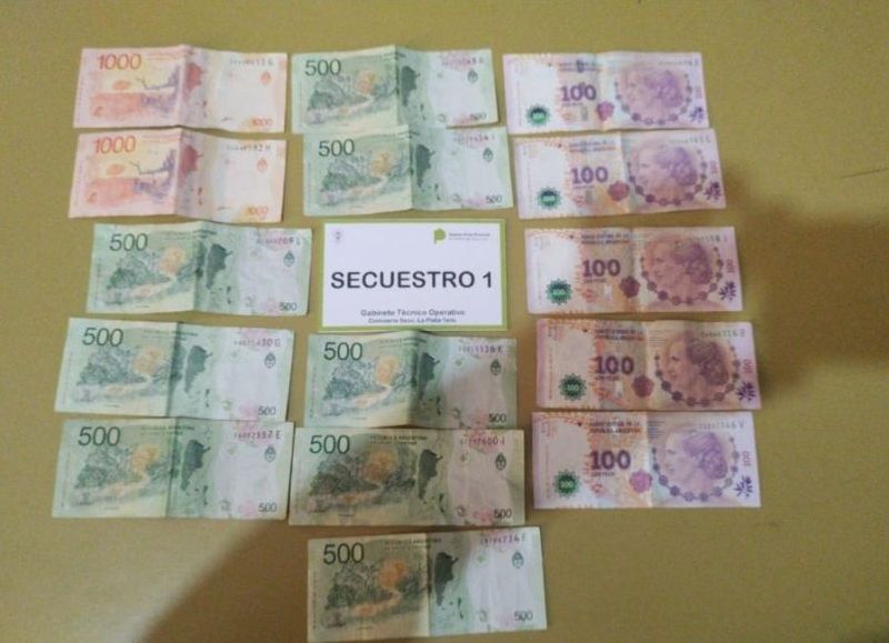 El delincuente le robó 6.500 pesos y fue detenido a las pocas cuadras.