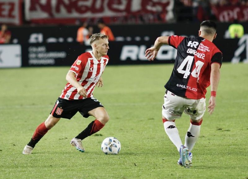 En el Estadio UNO - Jorge Luis Hirschi, el Pincha venció 2-0 a la Lepra en el encuentro correspondiente a la fecha 6 de la zona B de la Copa de la Liga Profesional 2024.