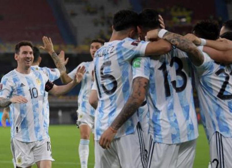 El seleccionado argentino debutará el lunes 14/6 frente a Chile.
