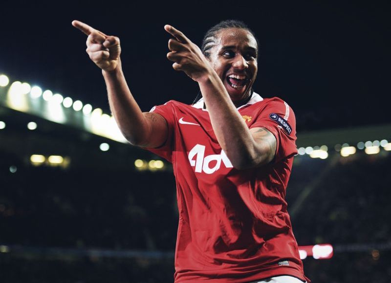 Un tribunal brasileño dicta sentencia contra el exfutbolista de 37 años, quien acumula problemas legales en medio de una carrera truncada por irregularidades.