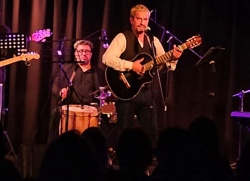 Nico Rodríguez fue nominado al Premio Faro de Oro VIP tras su presentación a sala llena en Mar del Plata