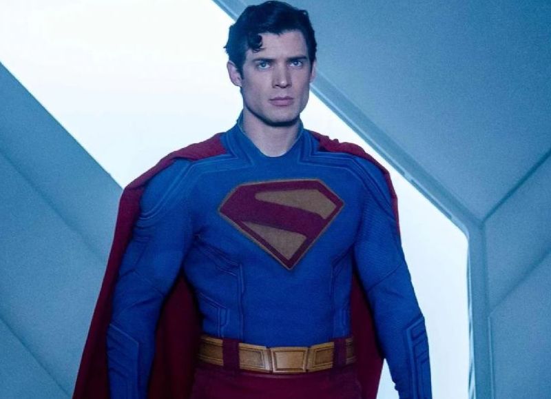 Superman vuelve a ser fenómeno de masas, atrayendo tanto a nostálgicos como a nuevos fans.
