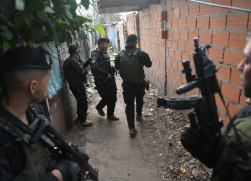 Durante la semana que recién termina se realizaron operativos policiales conjuntos y simultáneos coordinados por el Ministerio de Seguridad de la Provincia y el Municipio de La Matanza en diferentes barrios.