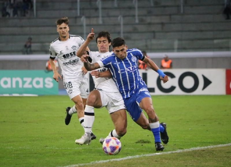 Allende y Fernández sellaron el 2-0 de un contundente Tomba ante el Ferroviario, por la fecha 13.