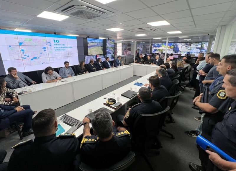 Con participación de jueces y fiscales, se presentó una plataforma que articula el trabajo entre el Municipio, la Provincia y la Justicia para fortalecer la eficiencia en la lucha contra el delito.