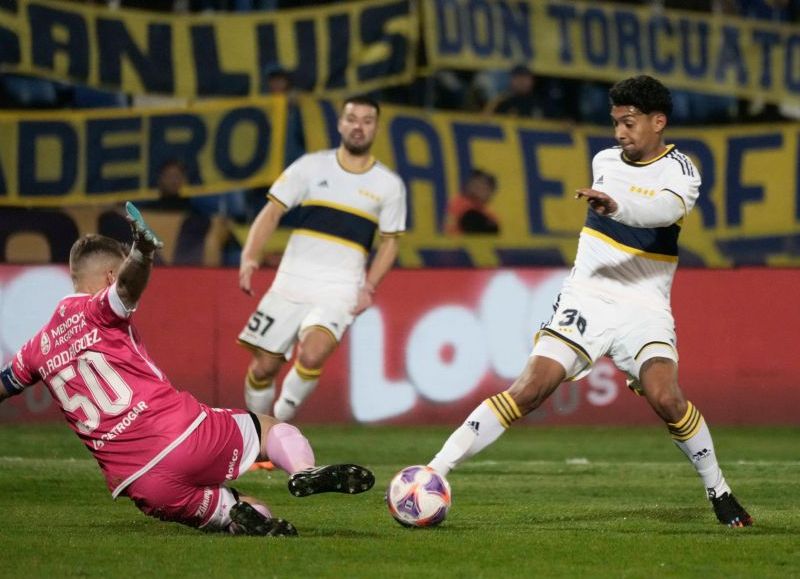 El Bodeguero vapuleó por 4-0 al Xeneize en Mendoza con un penal del Ruso Rodríguez y otros tantos de López Muñoz, Allende y Conechny. Noche negra para los de Almirón, que ya suman tres partidos sin éxitos en el torneo.