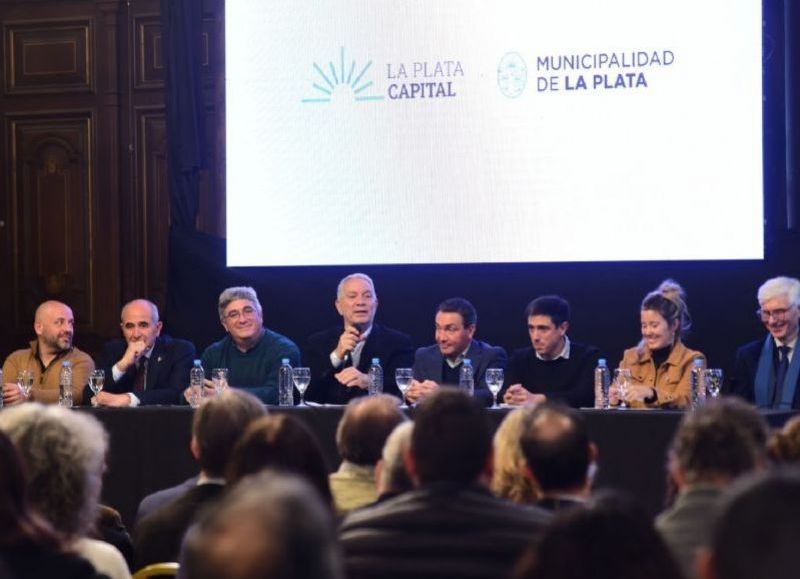 Durante un acto encabezado por el intendente Julio Alak y el ministro bonaerense Javier Rodríguez, se presentaron obras, relevamientos y programas clave.