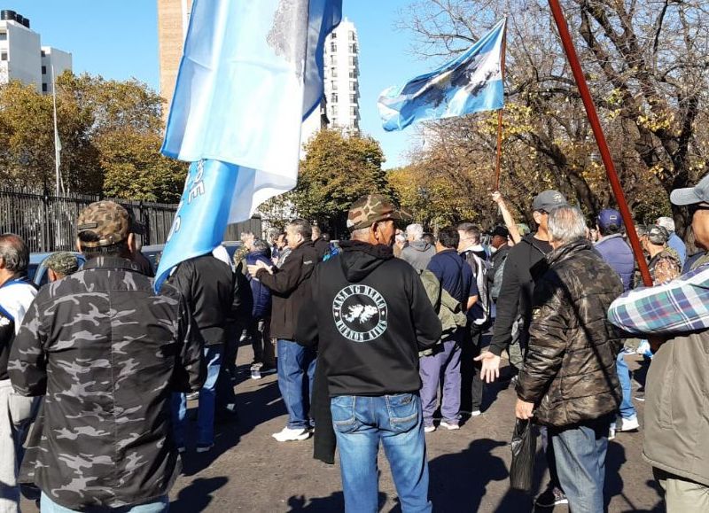 Marcharon hasta las puertas de Gobernación y también cortaron Avenida 7.