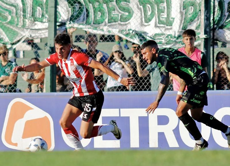 El Verde venció por 3-1 al Pincha en Junín, por la fecha 10 de la Copa de la Liga. Con dos jugadores más, el equipo de Israel Damonte consiguió su segundo triunfo en el campeonato.