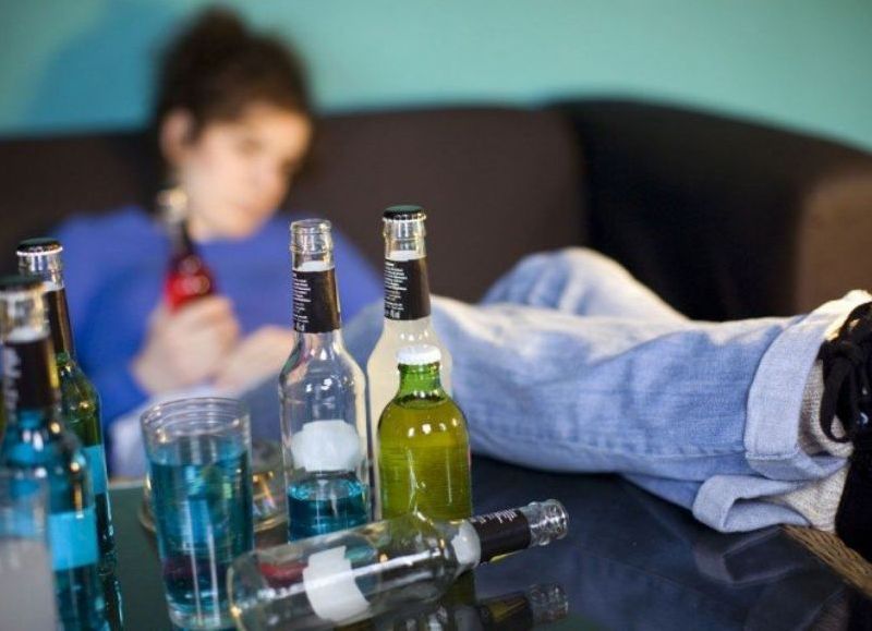 El Defensor del Pueblo Adjunto de provincia de Buenos Aires, Walter Martello, presentará los resultados del Relevamiento 2021 sobre consumo de alcohol por parte de adolescentes.