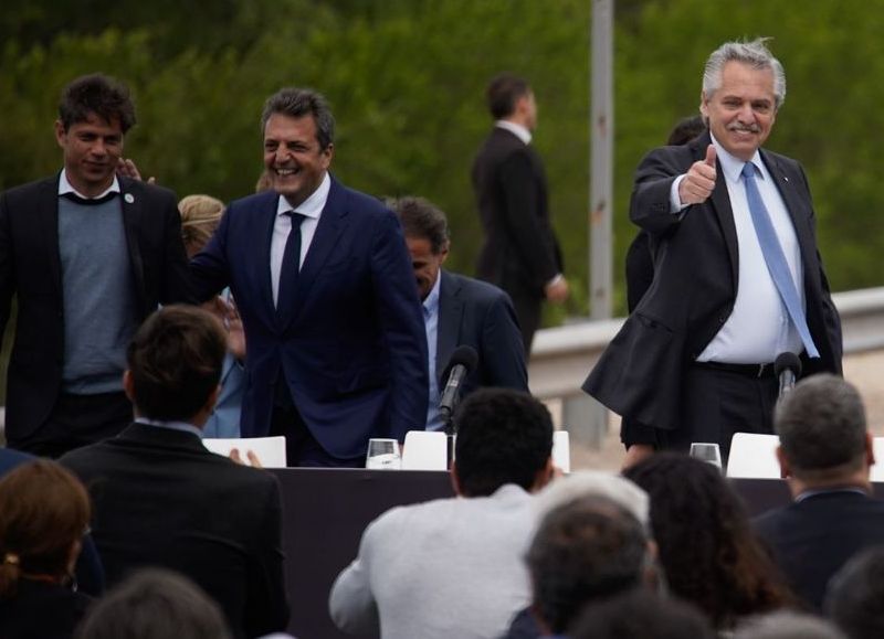 Alberto Fernández dijo que “lo que hace falta es unir a la Argentina” y brindó declaraciones en clave hacia la interna del Frente de Todos, al afirmar que “cuando todos nos unimos en un equipo podemos conseguir mejores resultados”.