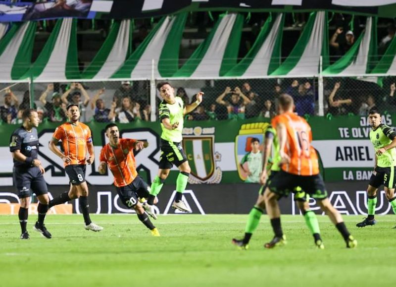 El Taladro igualó ante Guapo, en un duelo de necesitados en el Sur por la fecha 14 de la Liga Profesional. Sobre el final, el conjunto de Sanguinetti reclamó un penal sobre Nicolás Sosa Sánchez.