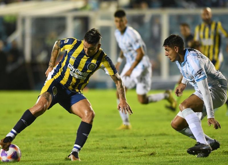 El Decano igualó por 2-2 con el Canalla, por la fecha 12, en condición de local. El equipo de Russo quedó tercero, a 8 puntos de River.