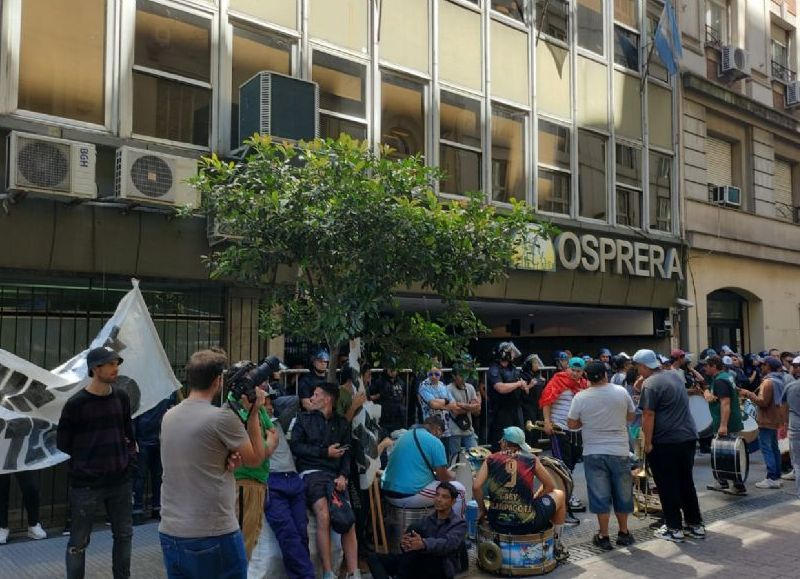 Se pidió por la salida del gremialista.