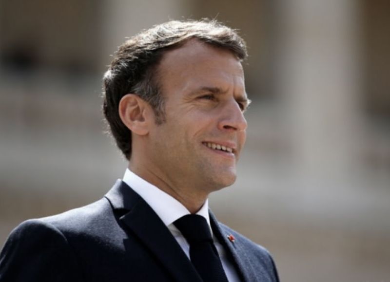 El liberal Macron también citó los desafíos que enfrenta el país, más allá de "la crisis climática y sus consecuencias".