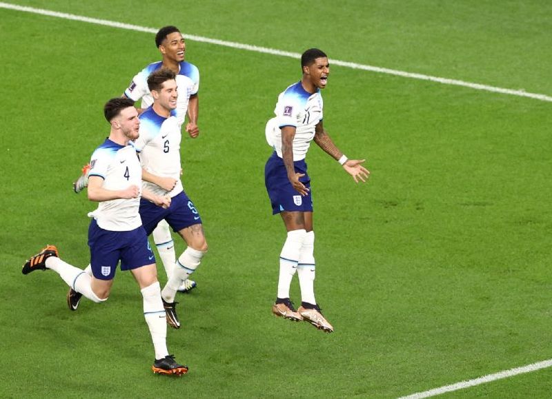 Inglaterra goleó 3-0 a Gales y se ubicó como líder del grupo B con siete unidades. De esta manera, se clasificó a los octavos de final de Qatar 2022