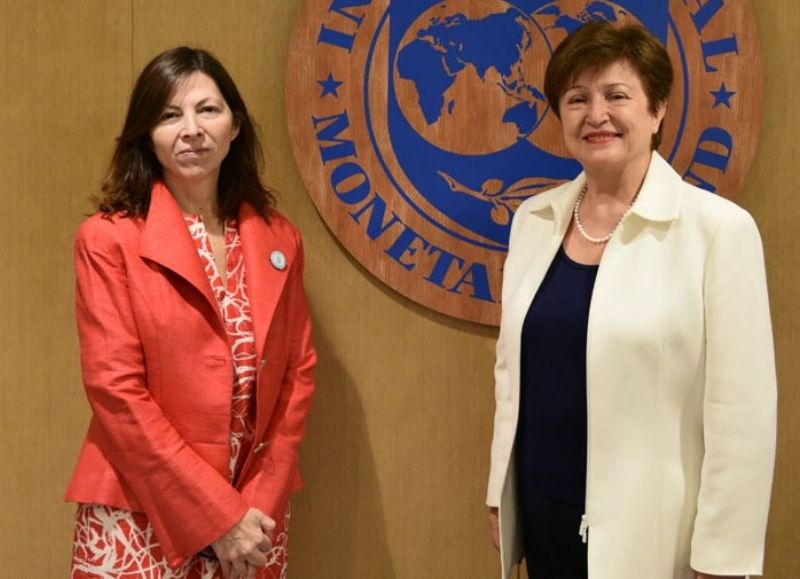 La directora Gerente del Fondo Monetario Internacional (FMI), Kristalina Georgieva, manifestó que mantuvo una "reunión productiva" con la ministra de Economía, Silvina Batakis, a través de su cuenta en la red social Twitter.