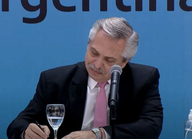 El presidente Alberto Fernández anunció este lunes, en el Museo del Bicentenario de Casa Rosada, la ampliación de las Becas Progresar.